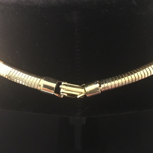 80’s Vintage Gold/Red Enamel Omega Necklace - Picture 4 of 7